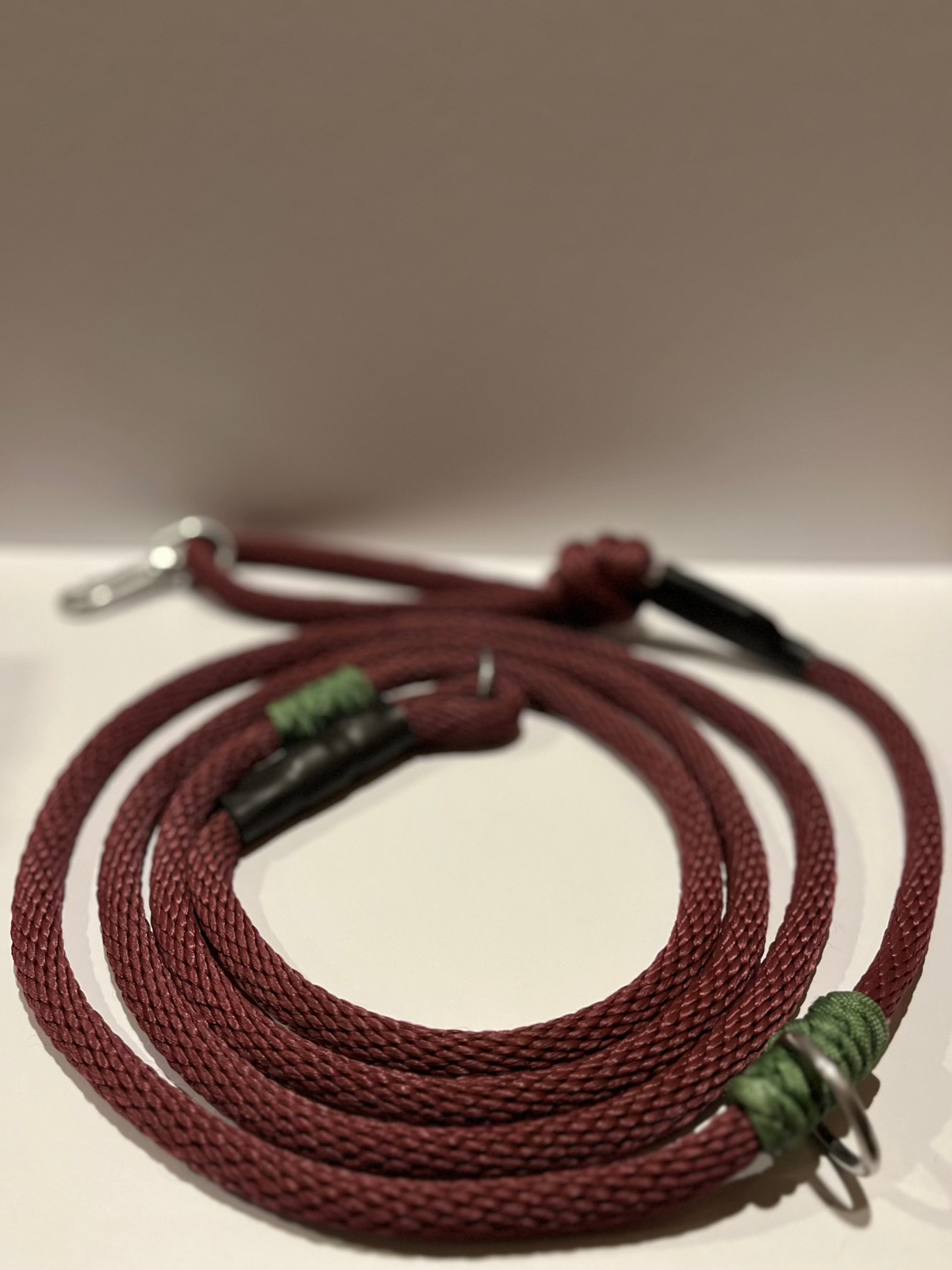 Slip lead with stopper