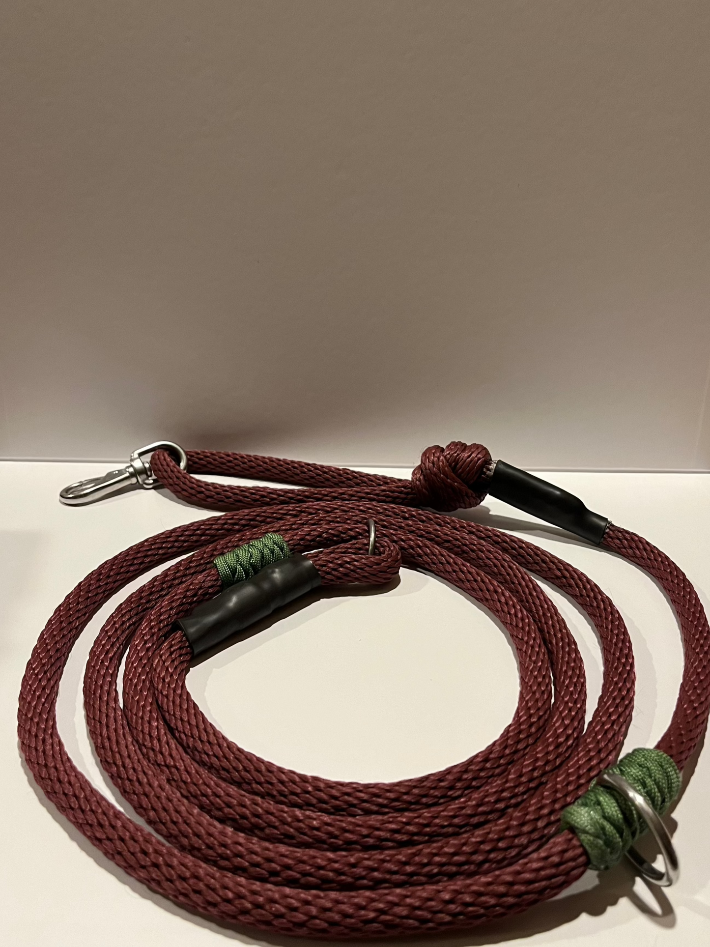 Slip lead with stopper